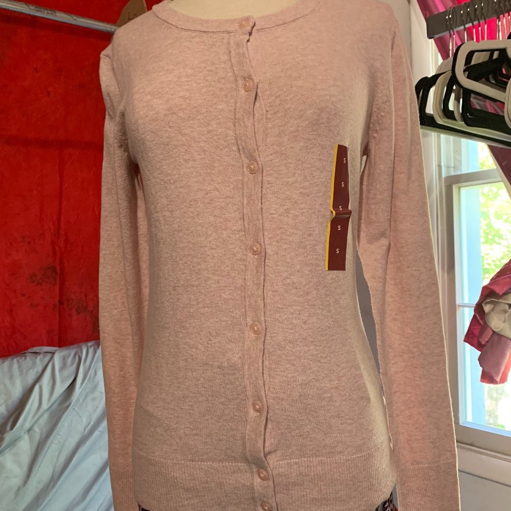 🆕 Light Pink Cardigan Sweater